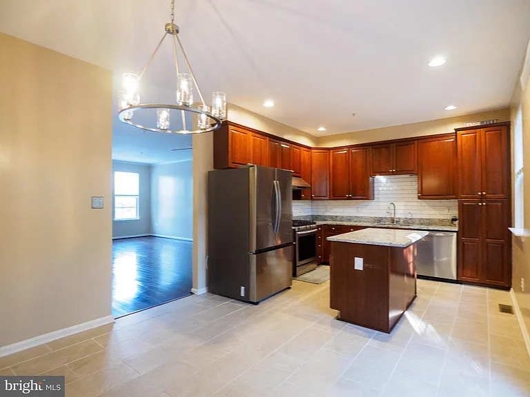 18017 Calabar Dr — Photo 7