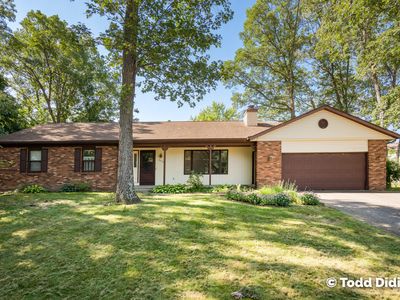 2250 E Point Ct NE, Grand Rapids, MI, 49525