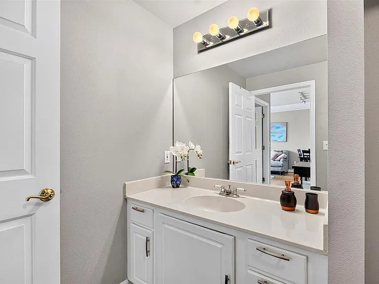 345 Bayshore Blvd #403 — Photo 29