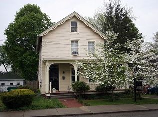 1 Maple St, Beacon, NY 12508