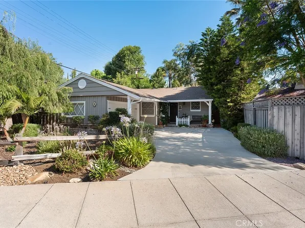 22217 Ybarra Rd, Woodland Hills, CA 91364