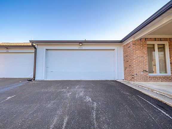 3rd image of 1705 Cloister Dr