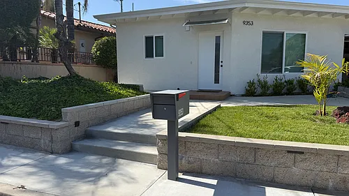 9353 Crystal View Dr Photo 1