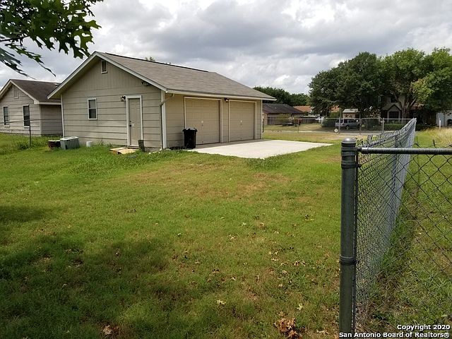 1st image of 10708 Green Lake Dr