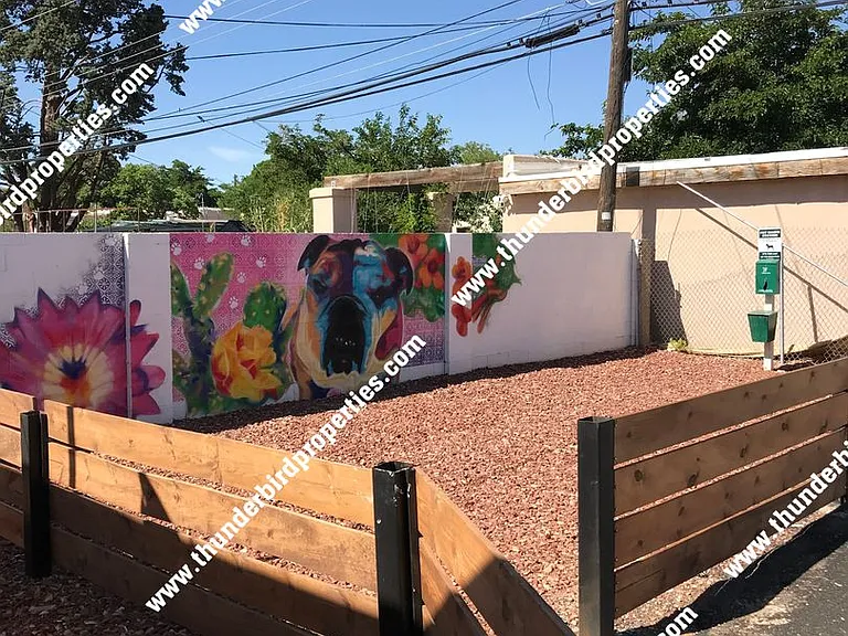 1225 San Mateo Blvd SE — Photo 10