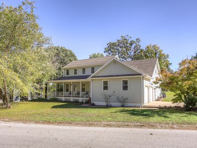 210 Lakeview Lane, Carl Junction, MO, 64834