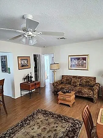 3204 Colony Club Rd #6