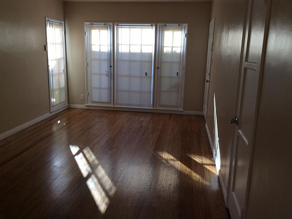 Living Room & Front Windows