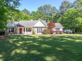 355 Oakridge Dr, Forsyth, GA 31029