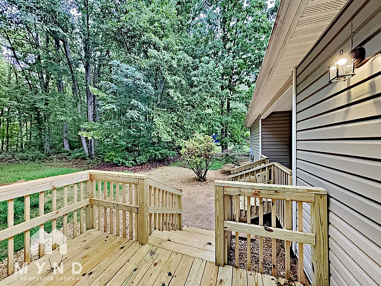 618 Kilbart Ct — Photo 17