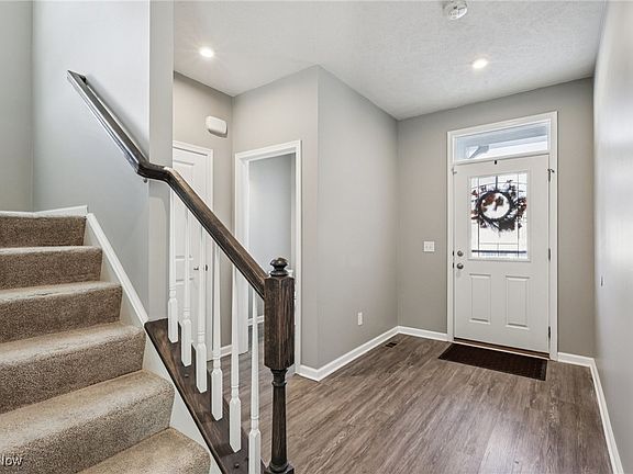 5th image of 885 Sunrise Cir