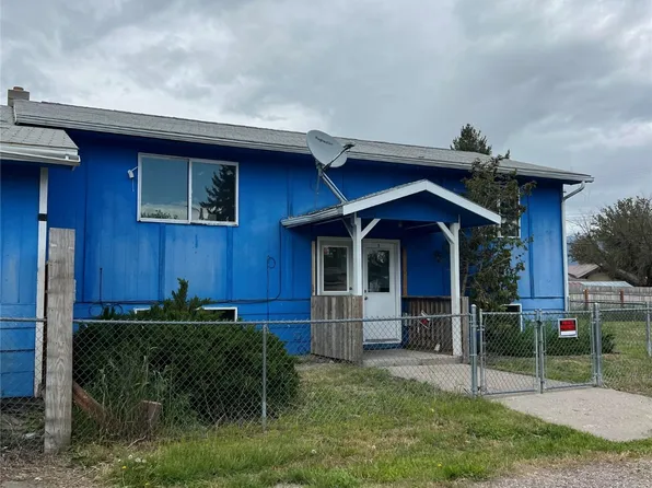 36332 2nd St N, Pablo, MT 59855