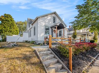 711 E Foster St, Ludington, MI 49431