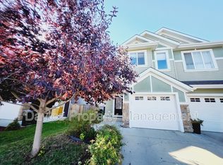 2170 67th St SW, Edmonton, AB T6X1V7