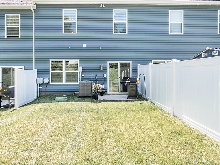 3517 Bisham Wood Ln — Photo 22
