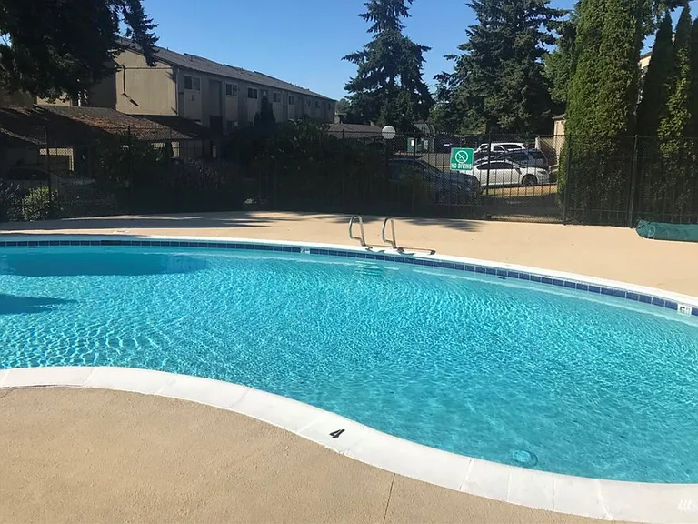 14th Ave S — Photo 14