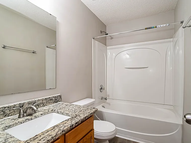 5105 Oak Pasture Ln — Photo 15