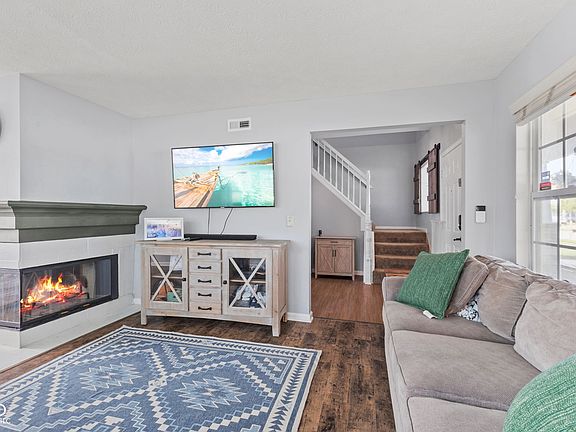 3rd image of 10771 Morristown Ct