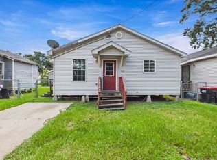 705 Walker Rd, Lafayette, LA 70506