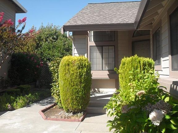 2nd image of 133 S Temelec Cir