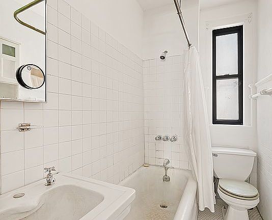 5th image of 269 W 72nd St APT 9A