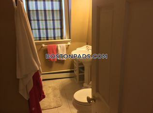24 6th St #2, Cambridge, MA 02141