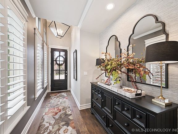 3rd image of 3823 W Quantico Pl