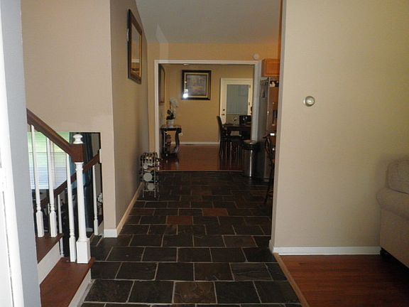 2nd image of 35W912 Crispin Dr