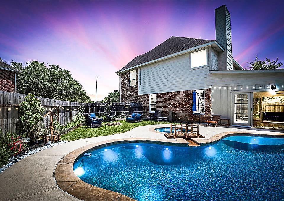 1st image of 22327 Naple Hollow Ln