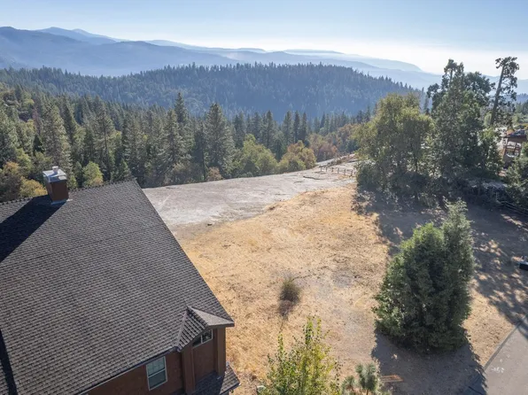 42308 Majestic Ln, Shaver Lake, CA 93664