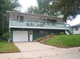 2671 3rd Pl NE, Rochester, MN 55906