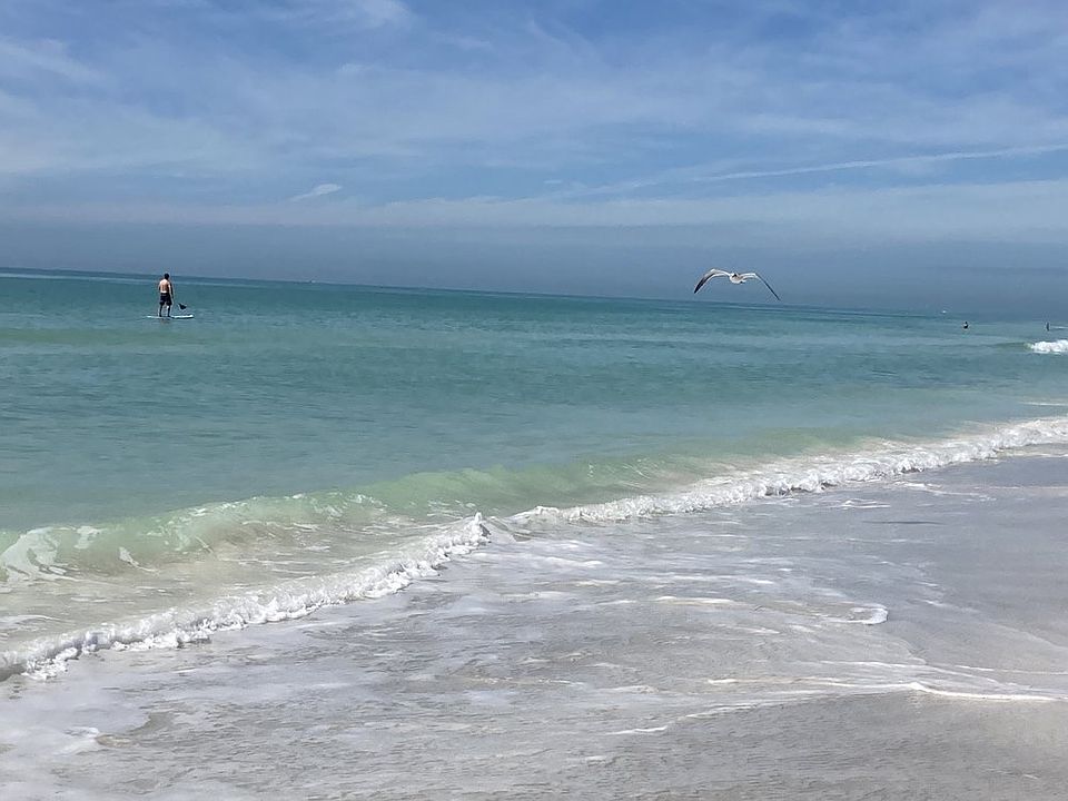5 minute walk to crystal clear beach
