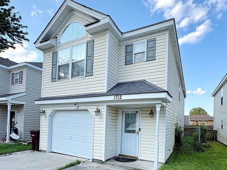 1712 Weber Ave — Photo 2