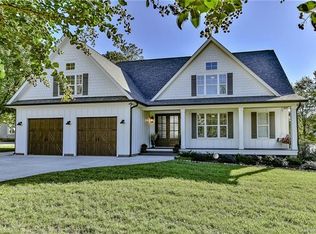 4346 Pine Harbor Dr, Denver, NC 28037