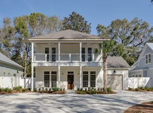 659 Cummings Ln, St Simons Island, GA 31522