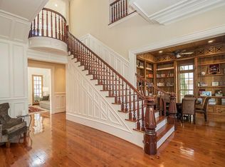 11 E Shore Dr, Spring, TX 77380