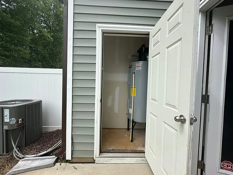 183 Polaris Ave — Photo 22