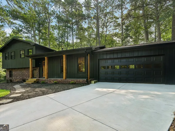 512 Wood Forest Ct, Marietta, GA 30066