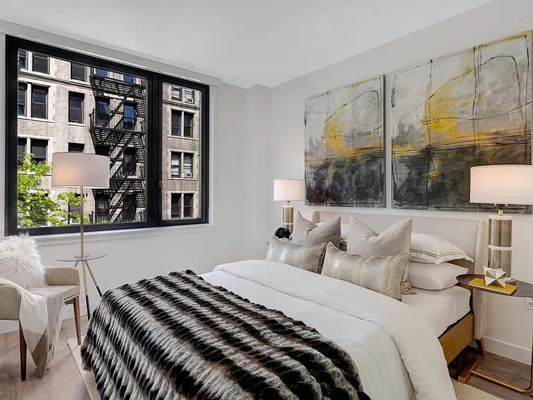 350 45th St #5D — Photo 5
