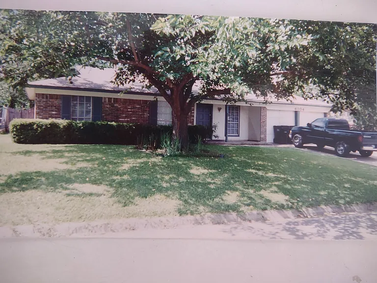 6104 Mackneal Trl — Photo 1