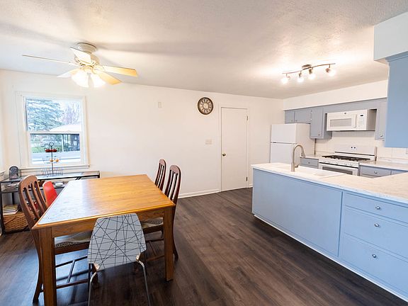 5th image of 251 Belmont Ave
