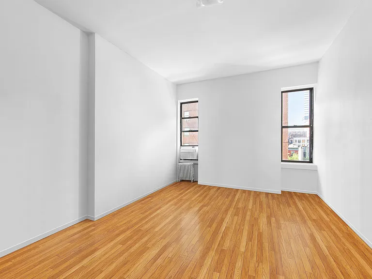 203 W 103rd St #6F — Photo 2