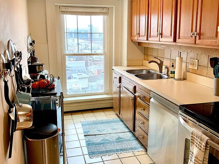 286 Bunker Hill St #3 — Photo 21