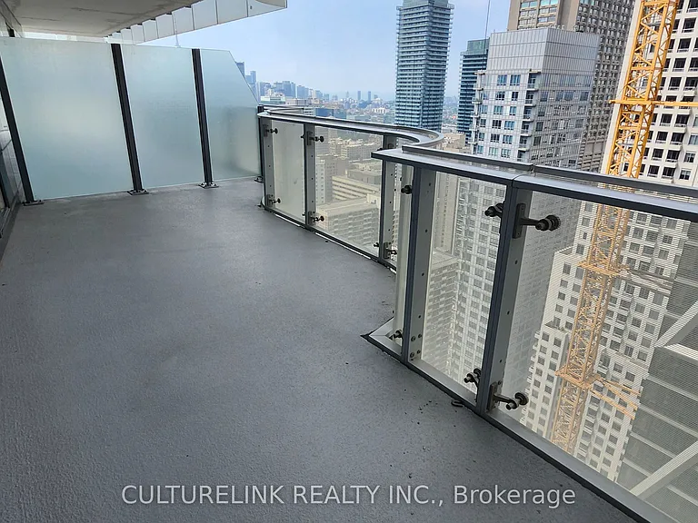 1 Bloor St E #3408 — Photo 4