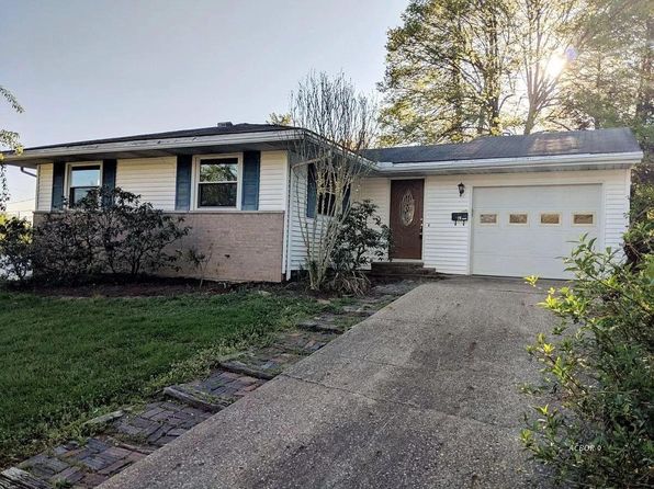 28 Euclid Dr