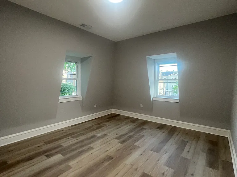 106-108 Cherry St #4 — Photo 2