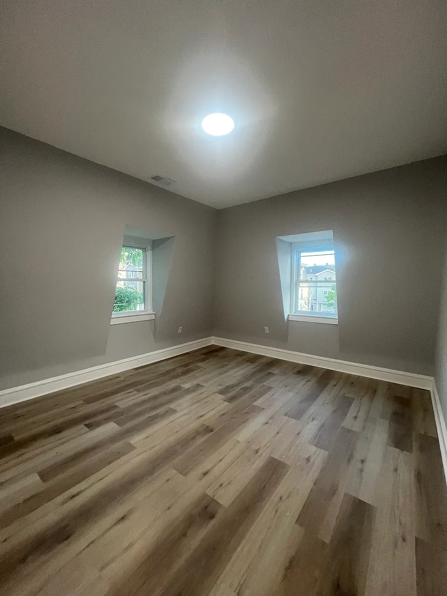 Building Photo - 106-108 Cherry St #4