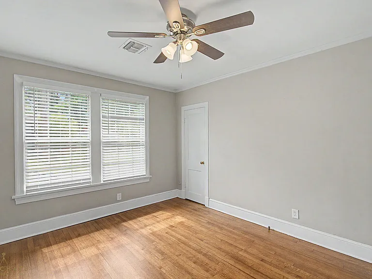 3907 Baltimore Ave — Photo 14