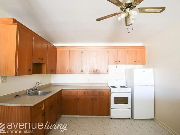2nd image of 2115 Angus St #3D