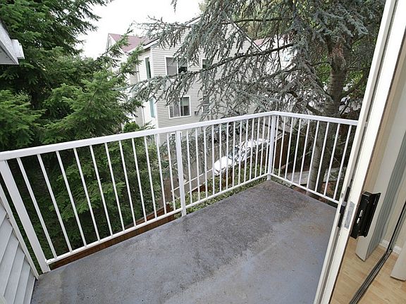 5th image of 4106 Factoria Blvd SE APT 309